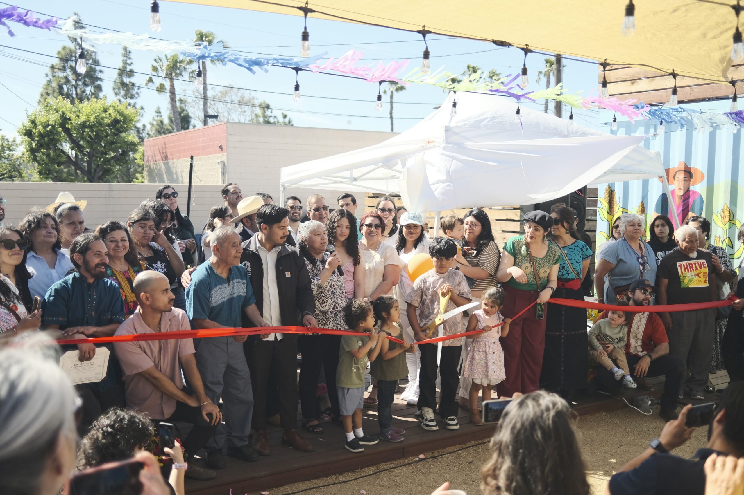 La Colmena celebrates its grand opening